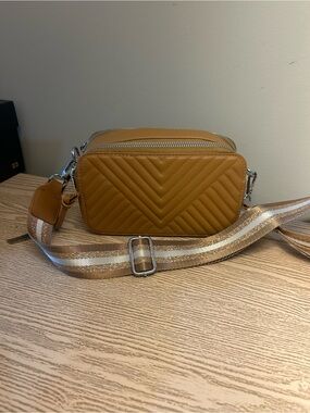 Quilted Crossbody Camera Bag in Camel